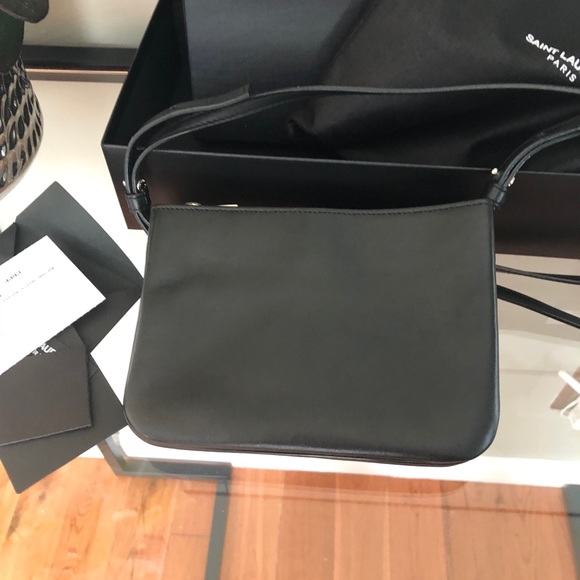 Ysl crossbody - Picture 2 of 4